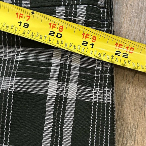 Men's Black Plaid Flat Front Shorts - Picture 3 of 4